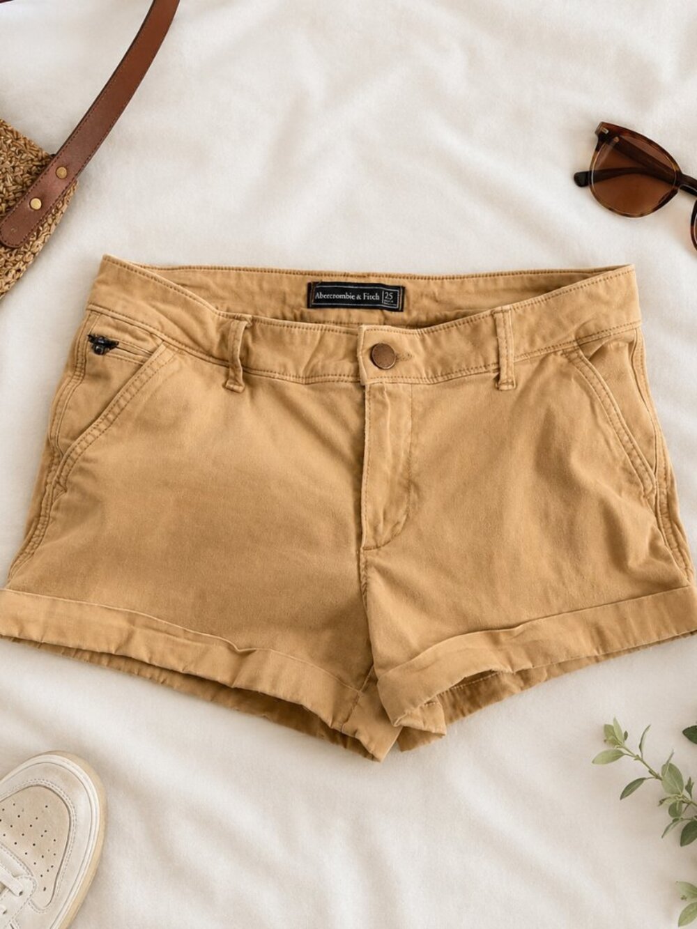 Abercrombie & Fitch Tan Rolled Hem Shorts Y2K Casual Summer